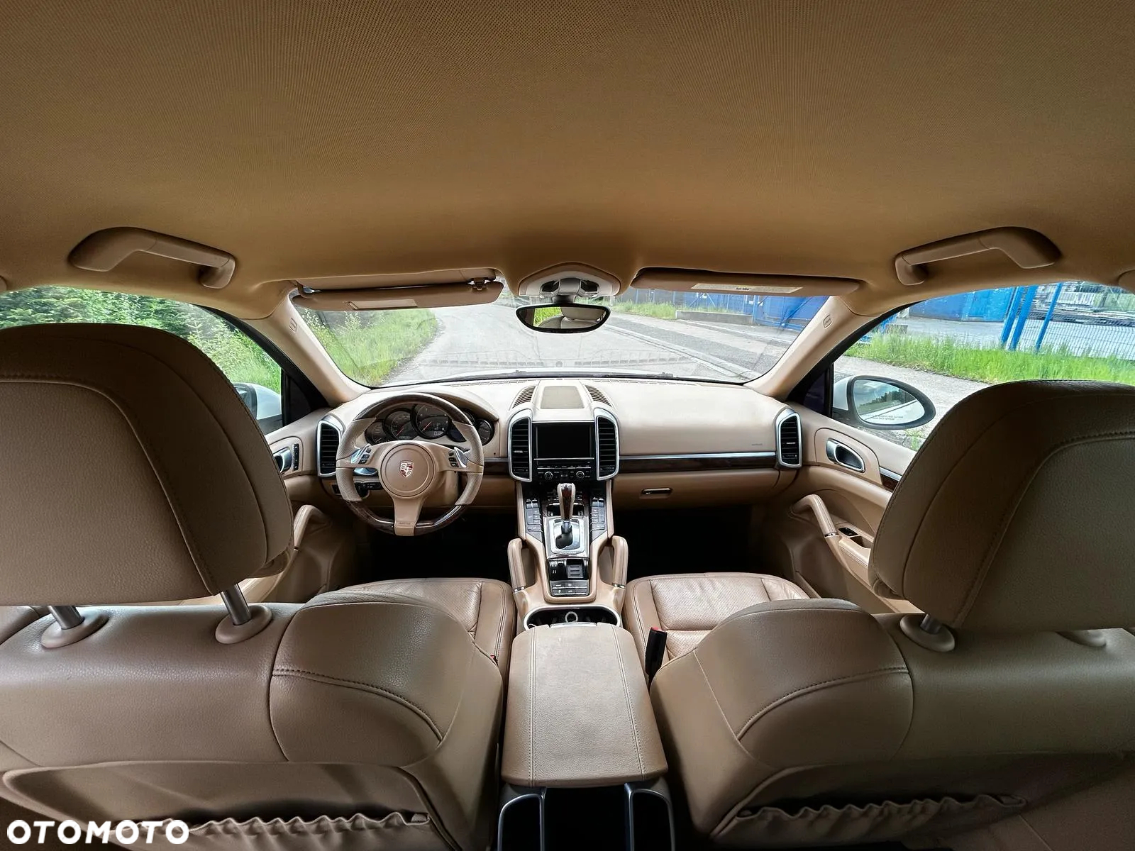Porsche Cayenne - 8
