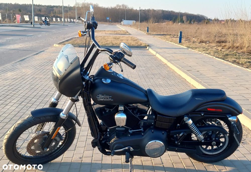 Harley-Davidson Dyna Street Bob - 3