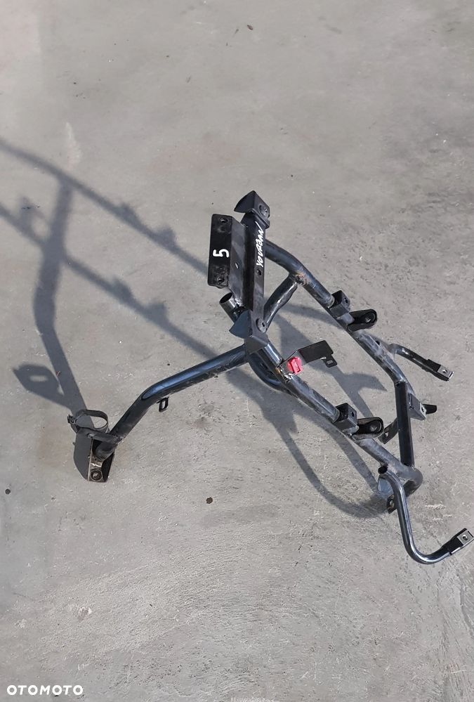 Piaggio MP3 300 Yourban Stelaż Czaszy Przód Mocowanie - 3