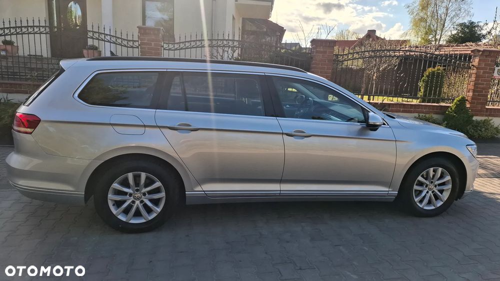 Volkswagen Passat - 5