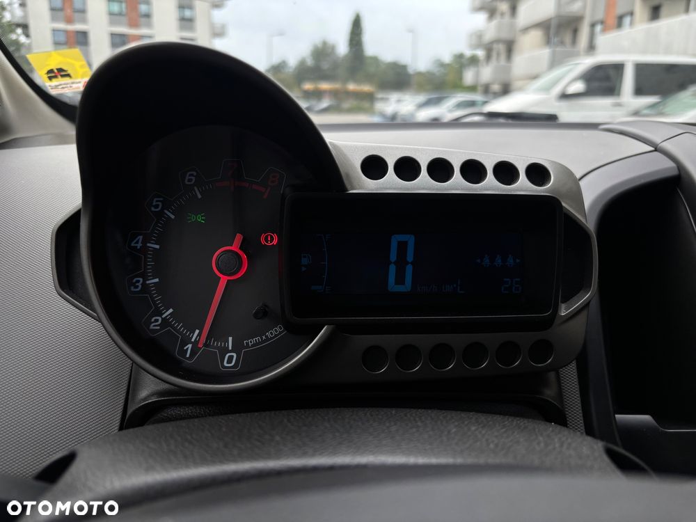 Chevrolet Aveo - 19