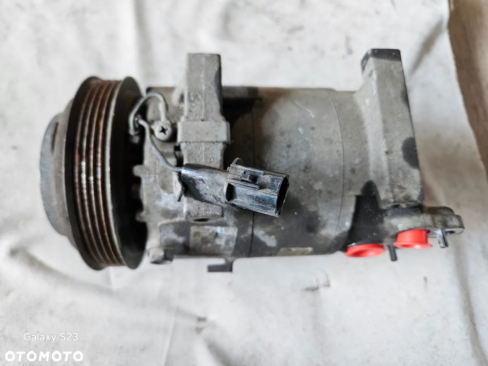 Sprężarka kompresor klimatyzacji Hyundai i20 I Lift 1,2 b 2014r f500-KP8AA09 - 4