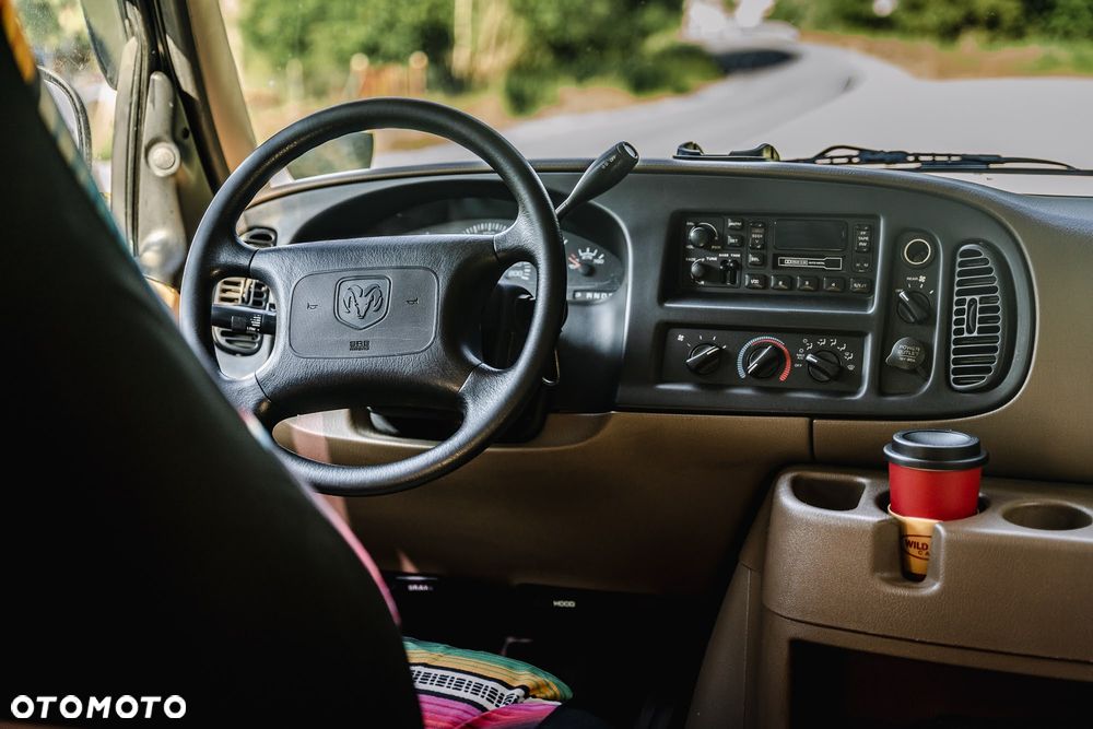 Dodge RAM - 10