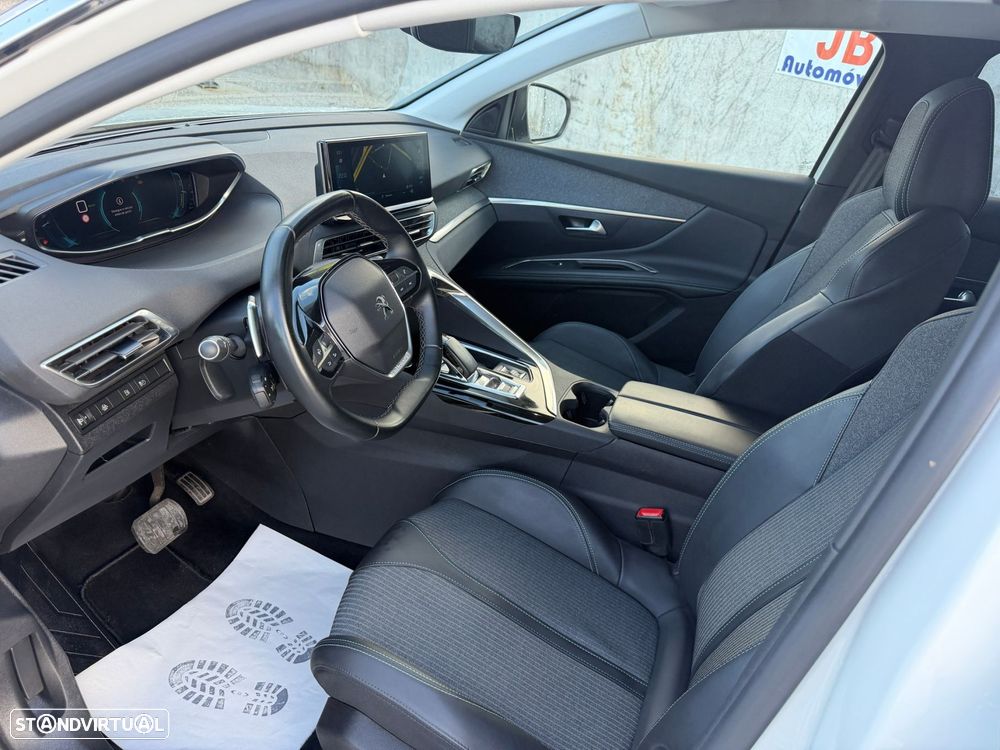 Peugeot 3008 1.6 Hybrid GT Line e-EAT8 - 6
