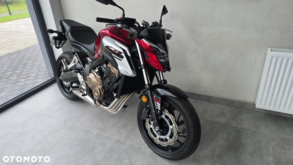 Honda CB - 23