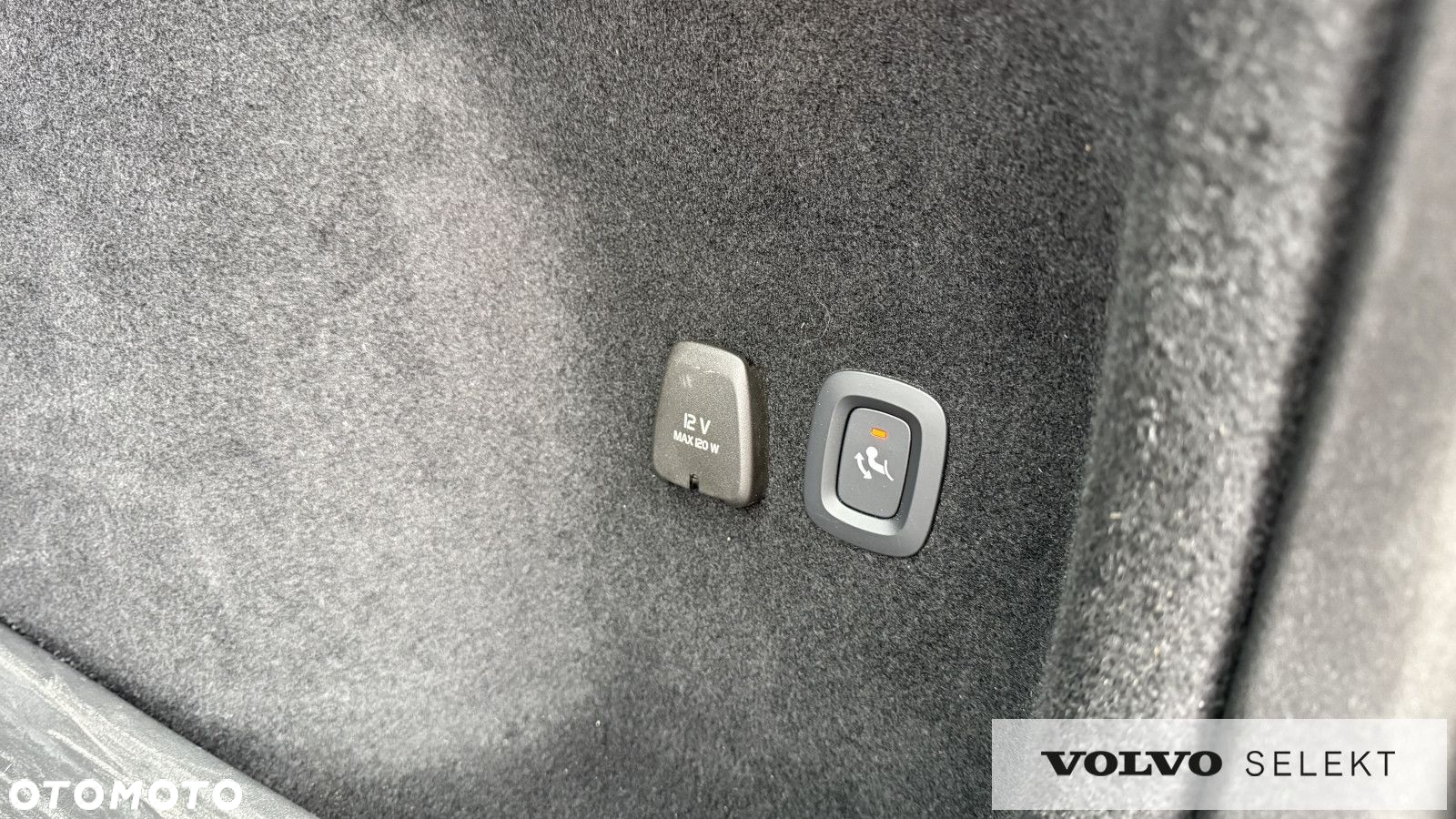 Volvo V60 Cross Country - 17