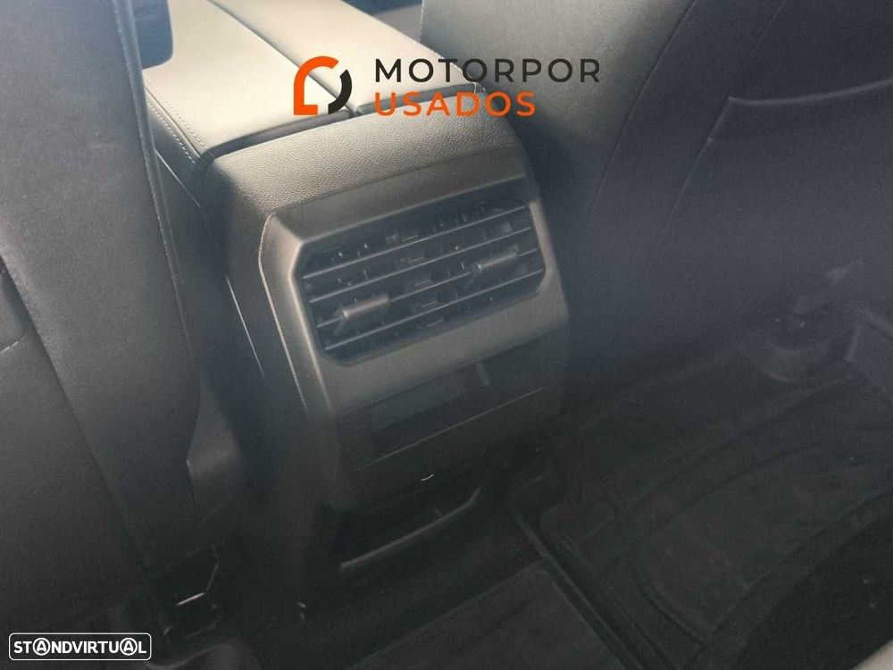 Jeep Compass 1.2 e-Hybrid First Edition DCT6 - 28