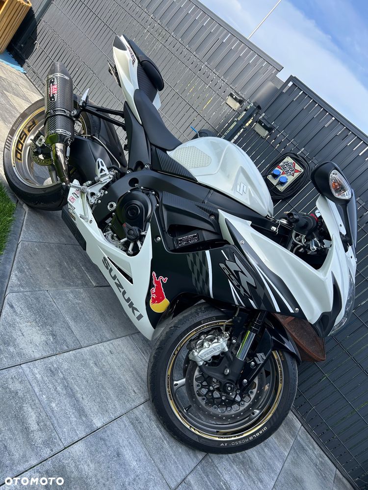 Suzuki GSX-R - 17