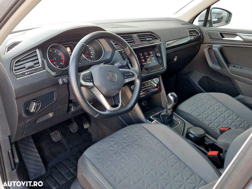 Volkswagen Tiguan 1.5 TSI OPF Life - 15