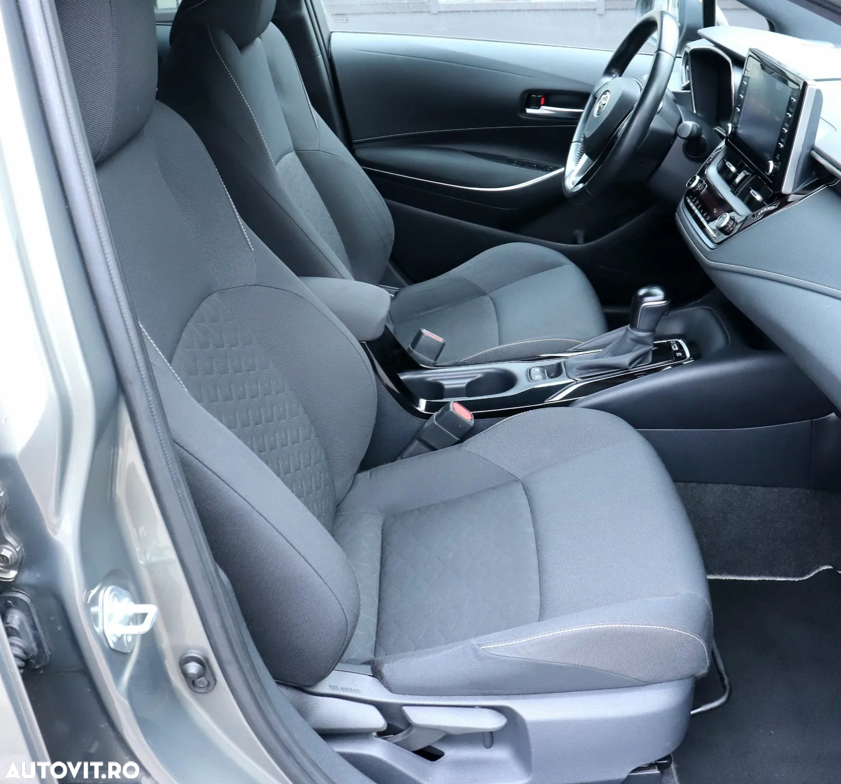 Toyota Corolla 1.8 Hybrid Comfort - 25