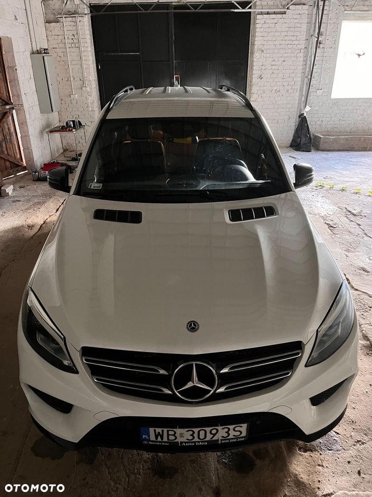 Mercedes-Benz GLE - 4