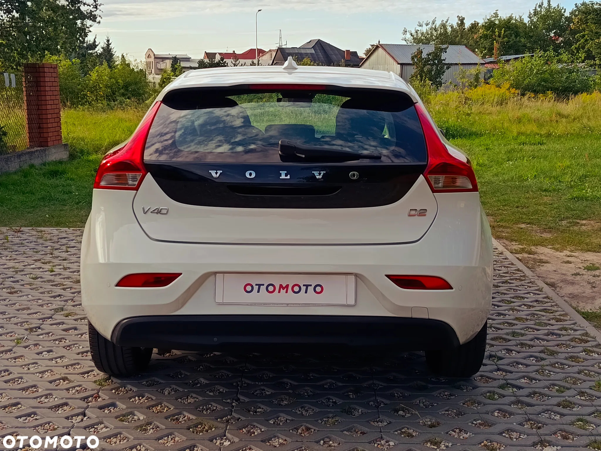 Volvo V40 D2 Momentum - 4