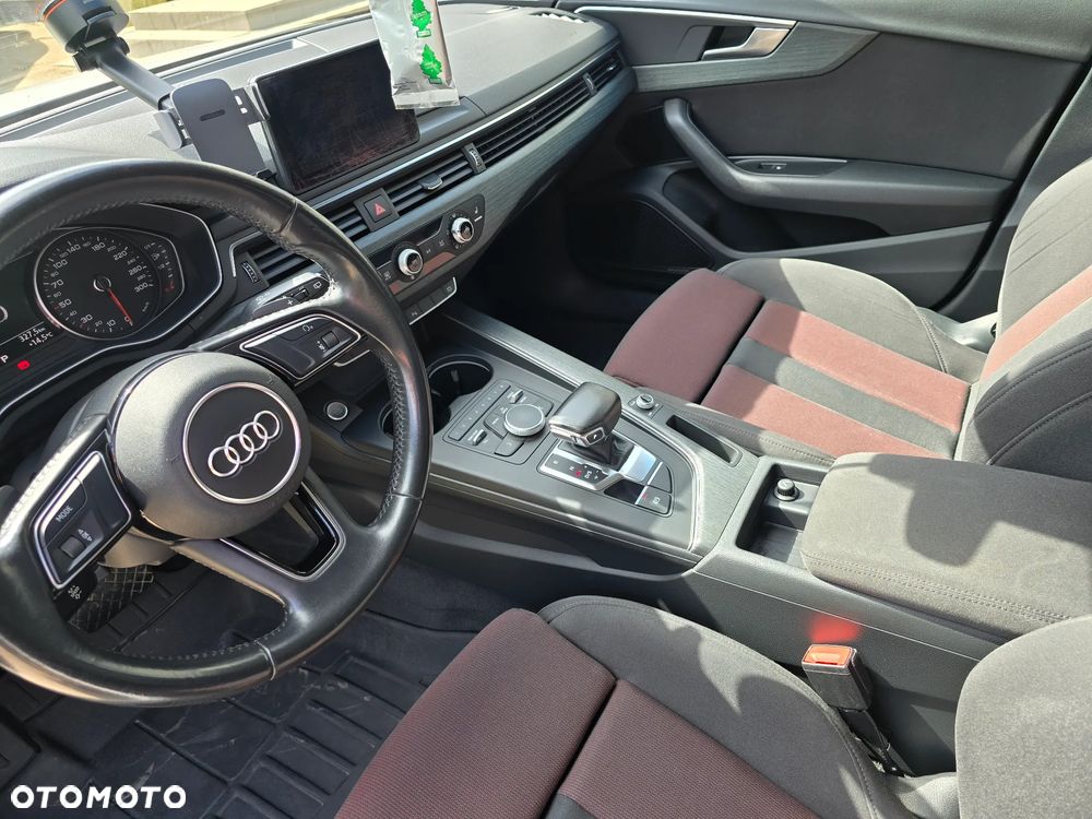 Audi A4 Avant 2.0 TDI S tronic - 9