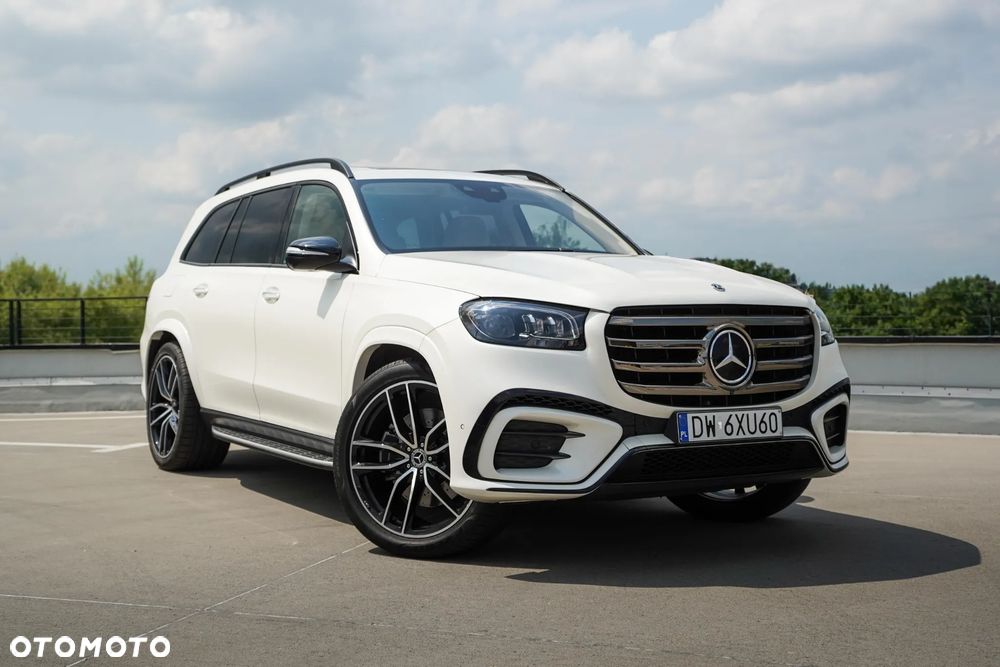 Mercedes-Benz GLS - 1