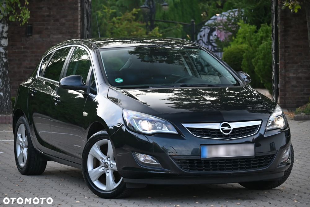 Opel Astra 1.6 Turbo Active - 1