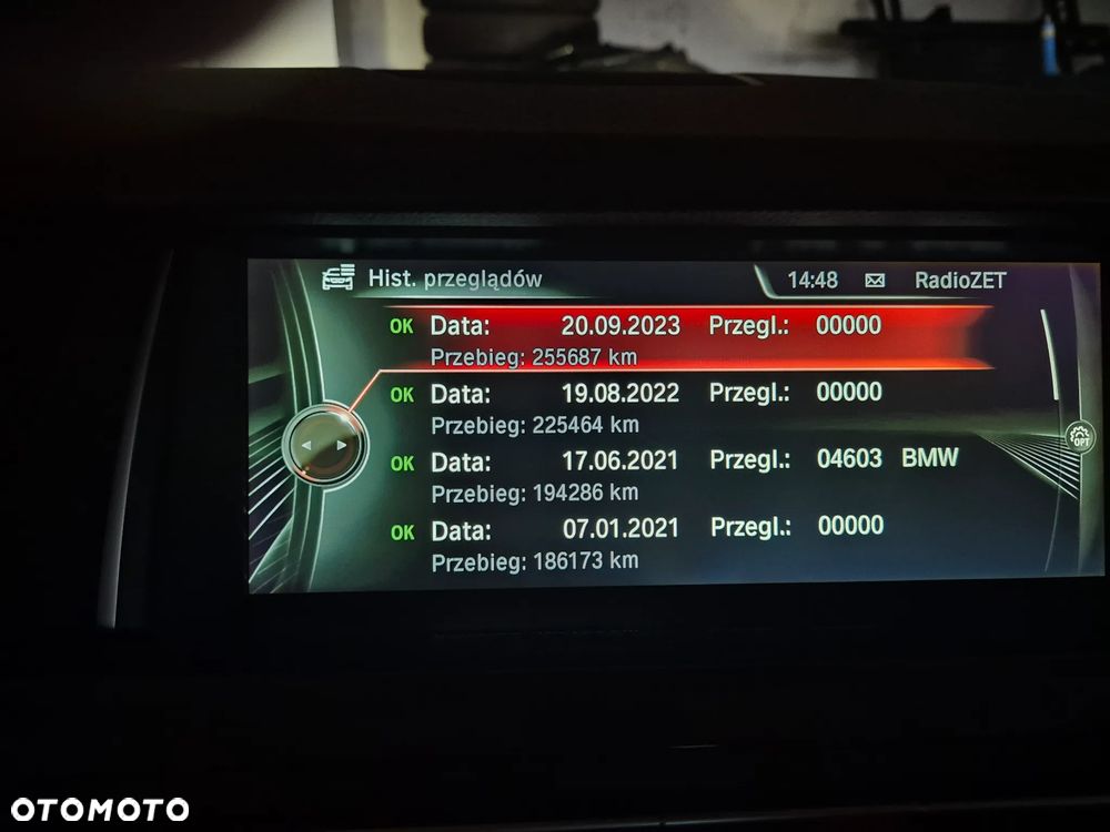 BMW Seria 5 525d xDrive Sport-Aut - 26