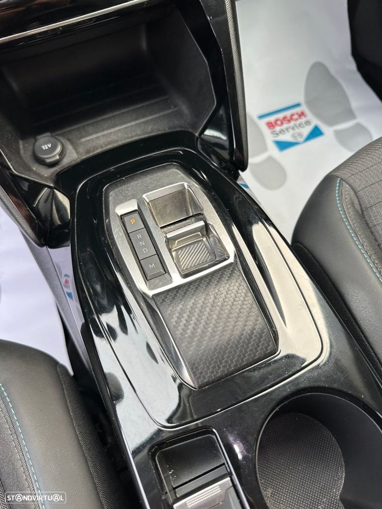 Peugeot 2008 PureTech 130 EAT8 Allure - 13