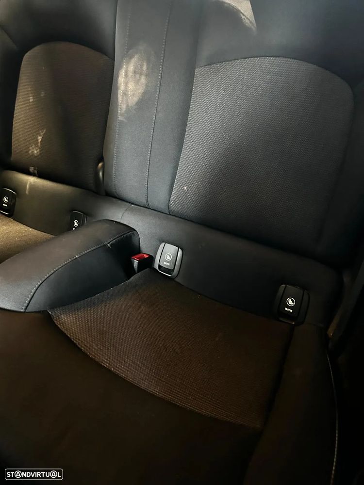 MINI 3 Portas One - 8