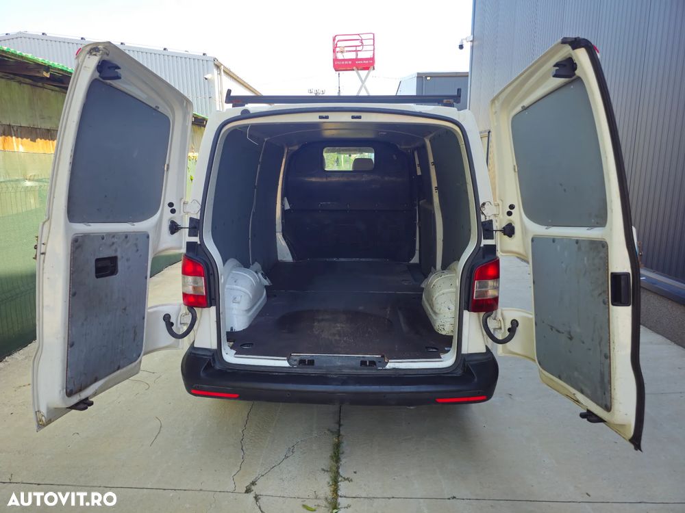 Volkswagen Transporter - 8