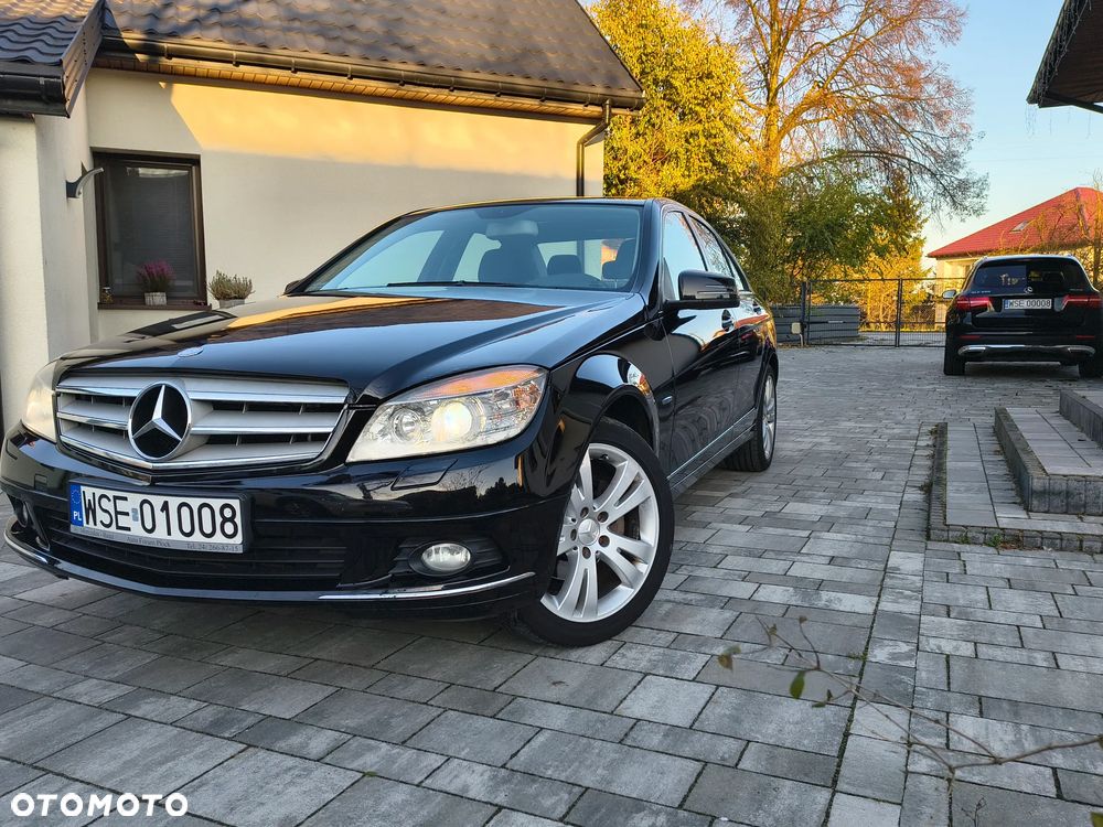 Mercedes-Benz Klasa C 180 K BlueEff Classic - 3