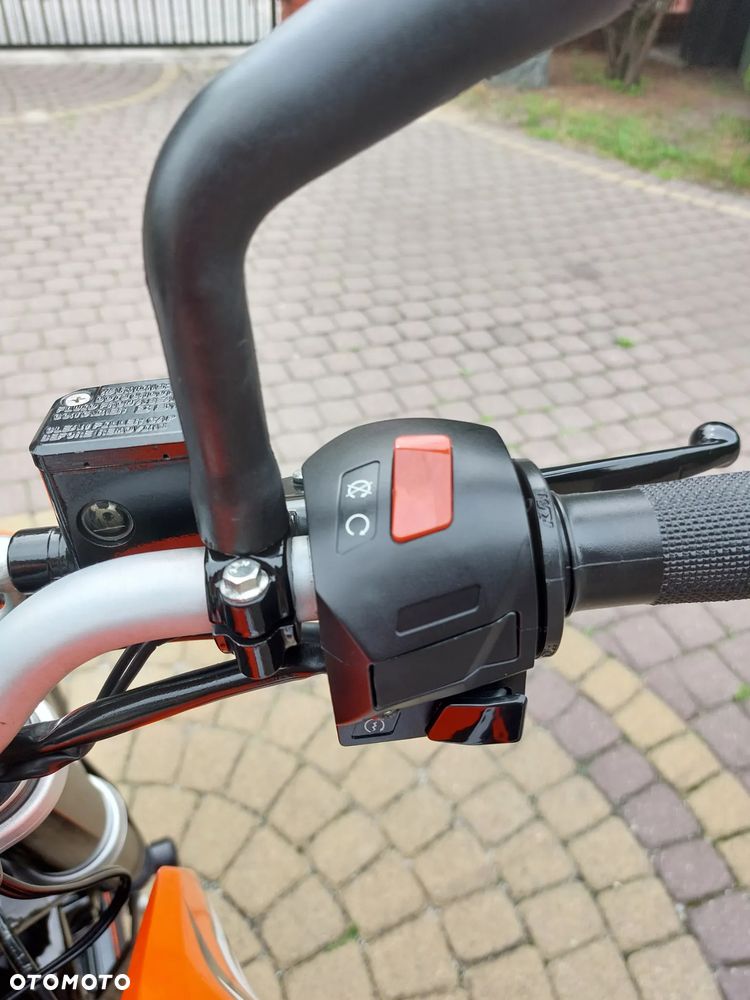 KTM Duke 125 - 14