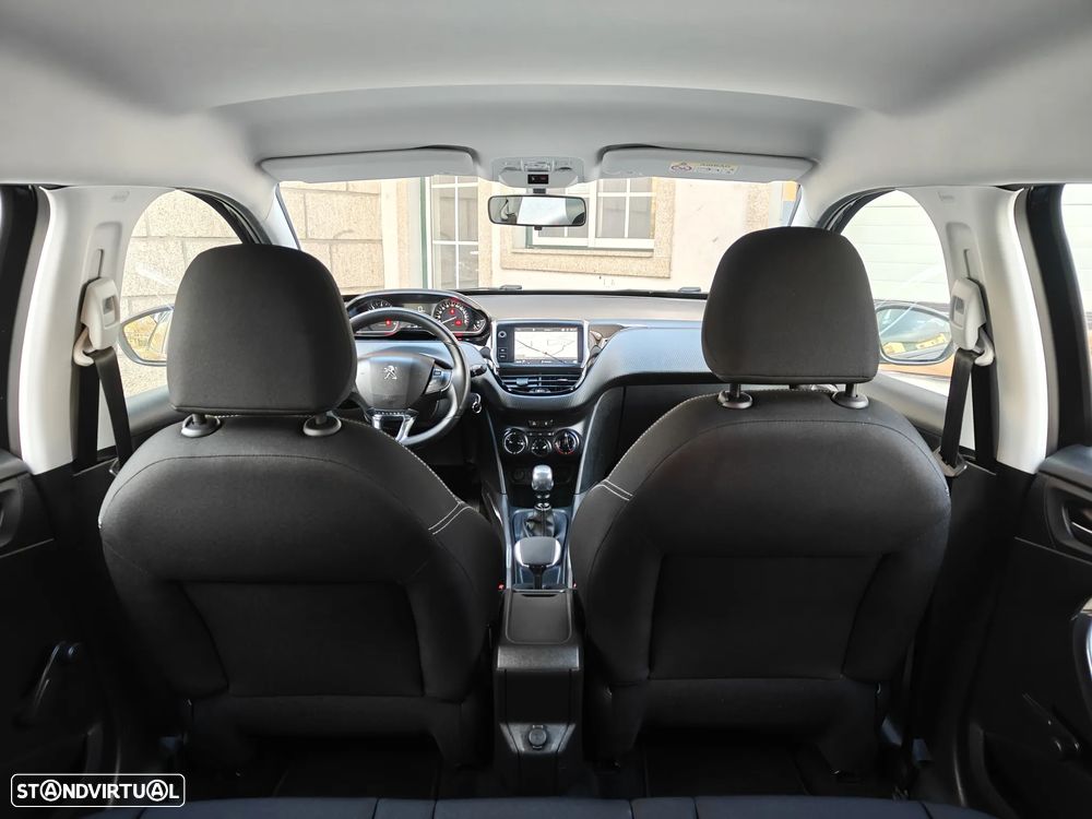 Peugeot 2008 1.5 BlueHDi Style - 22