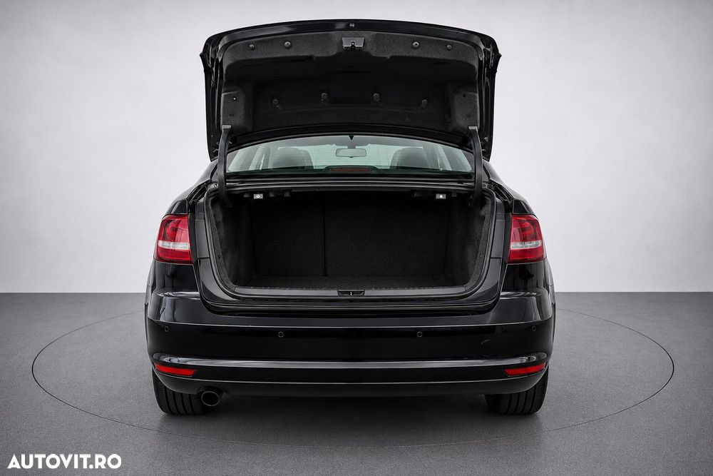 Volkswagen Jetta - 14