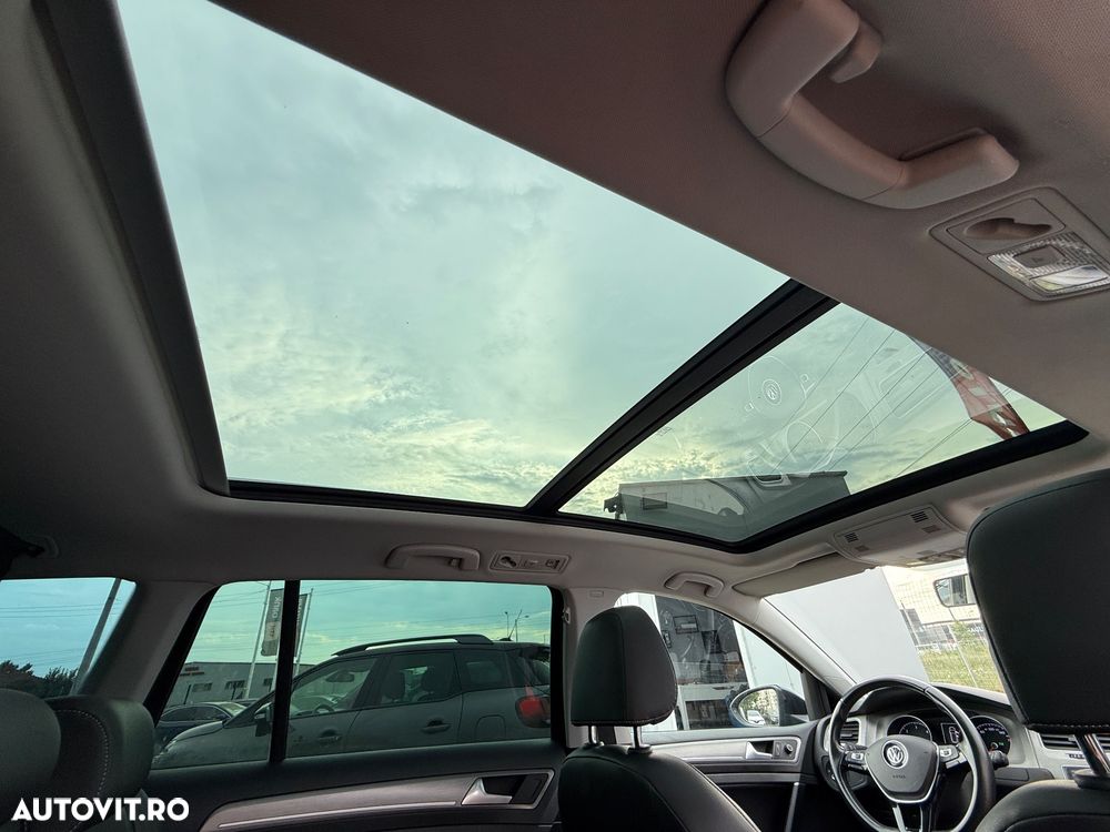 Volkswagen Golf 1.6 TDI DPF BMT DSG Highline - 11