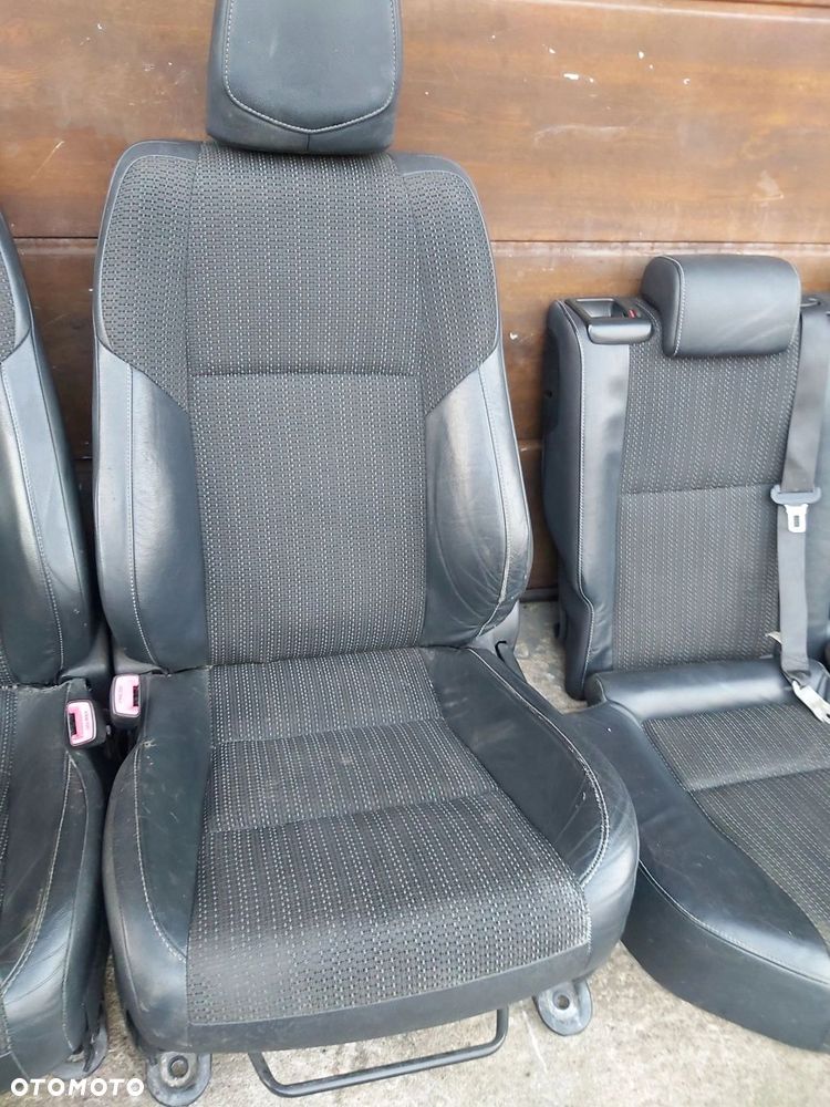 Toyota Auris II fotel skóra przód tył kanapa lewy prawy Komplet - 6