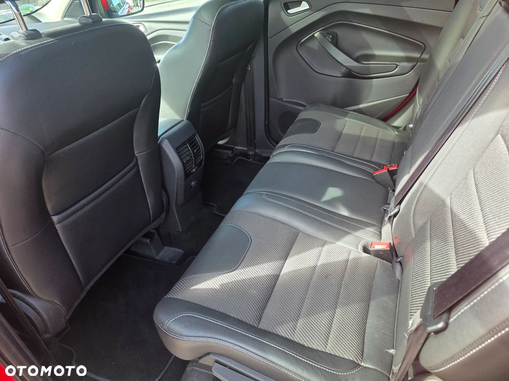 Ford Kuga 1.6 EcoBoost 2x4 Titanium - 8