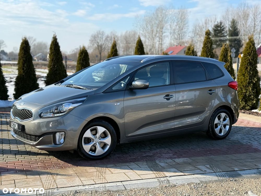 Kia Carens 1.7 CRDi L - 1