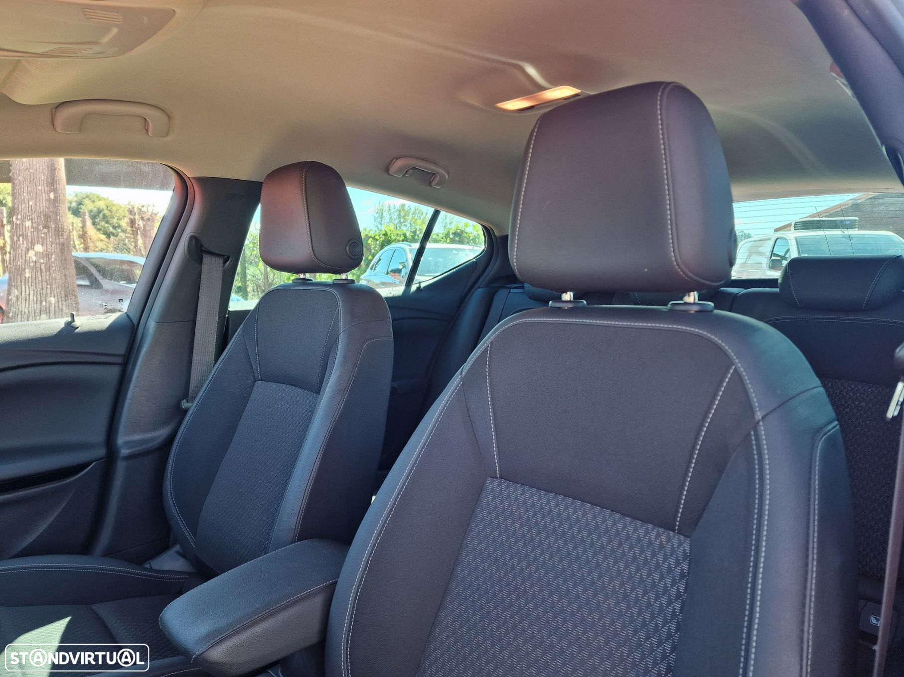 Opel Astra 1.6 CDTI Ecotec Innovation S/S - 10