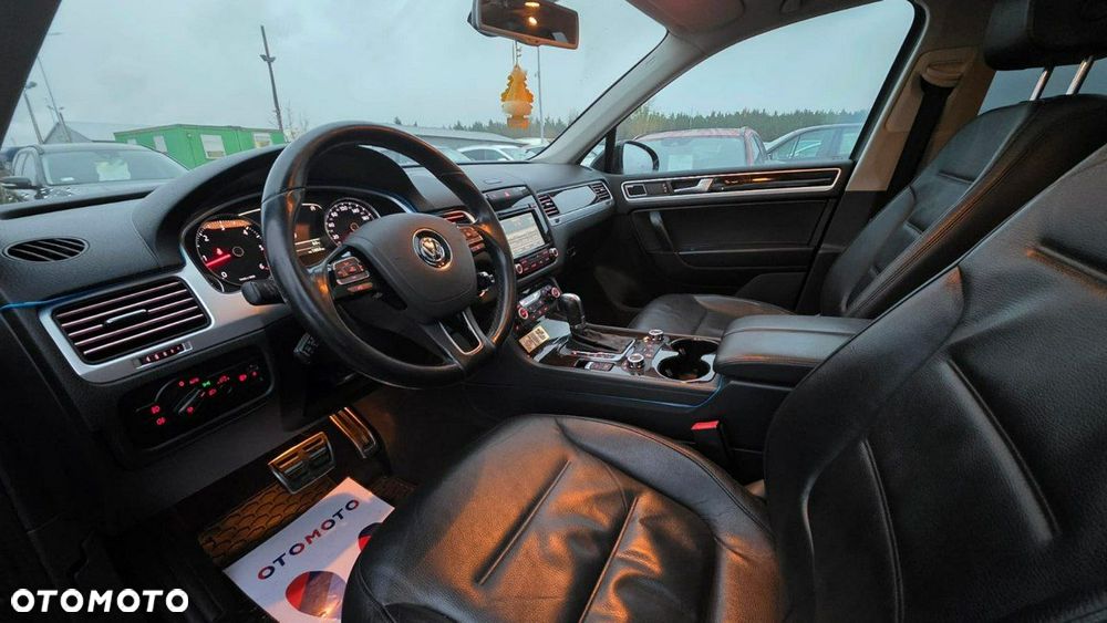 Volkswagen Touareg - 13