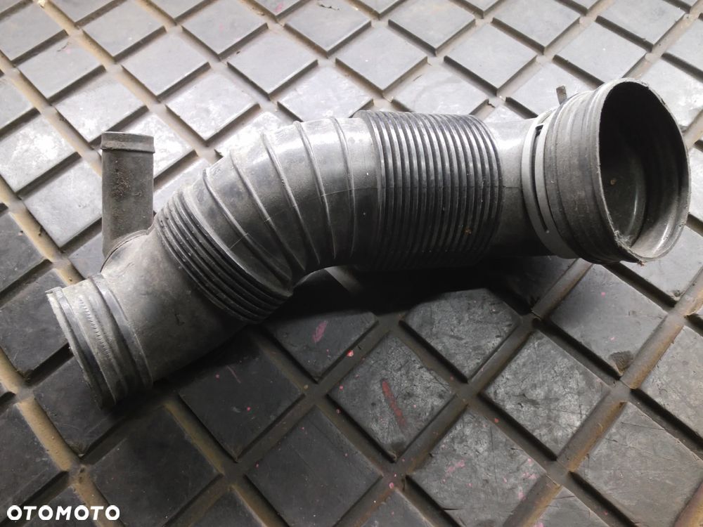 WĄŻ PRZEWÓD RURA DOLOT POWIETRZA 5N0129656 VW TIGUAN I 5N0 2.0 TDI CBA - 2