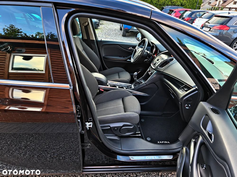 Opel Zafira - 38