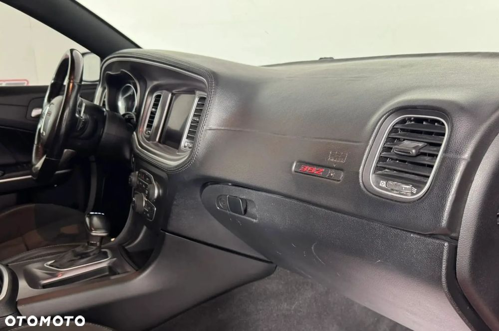 Dodge Charger 6.4 Scat Pack Widebody - 26