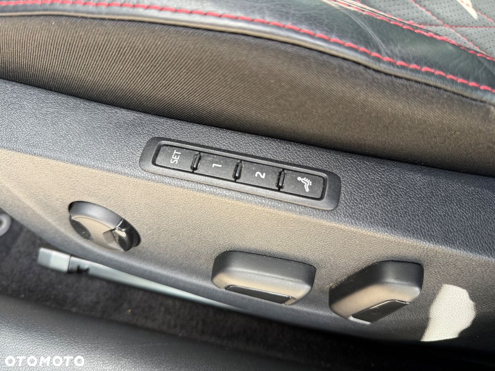 Skoda Octavia 2.0 TDI 4x4 RS DSG - 35