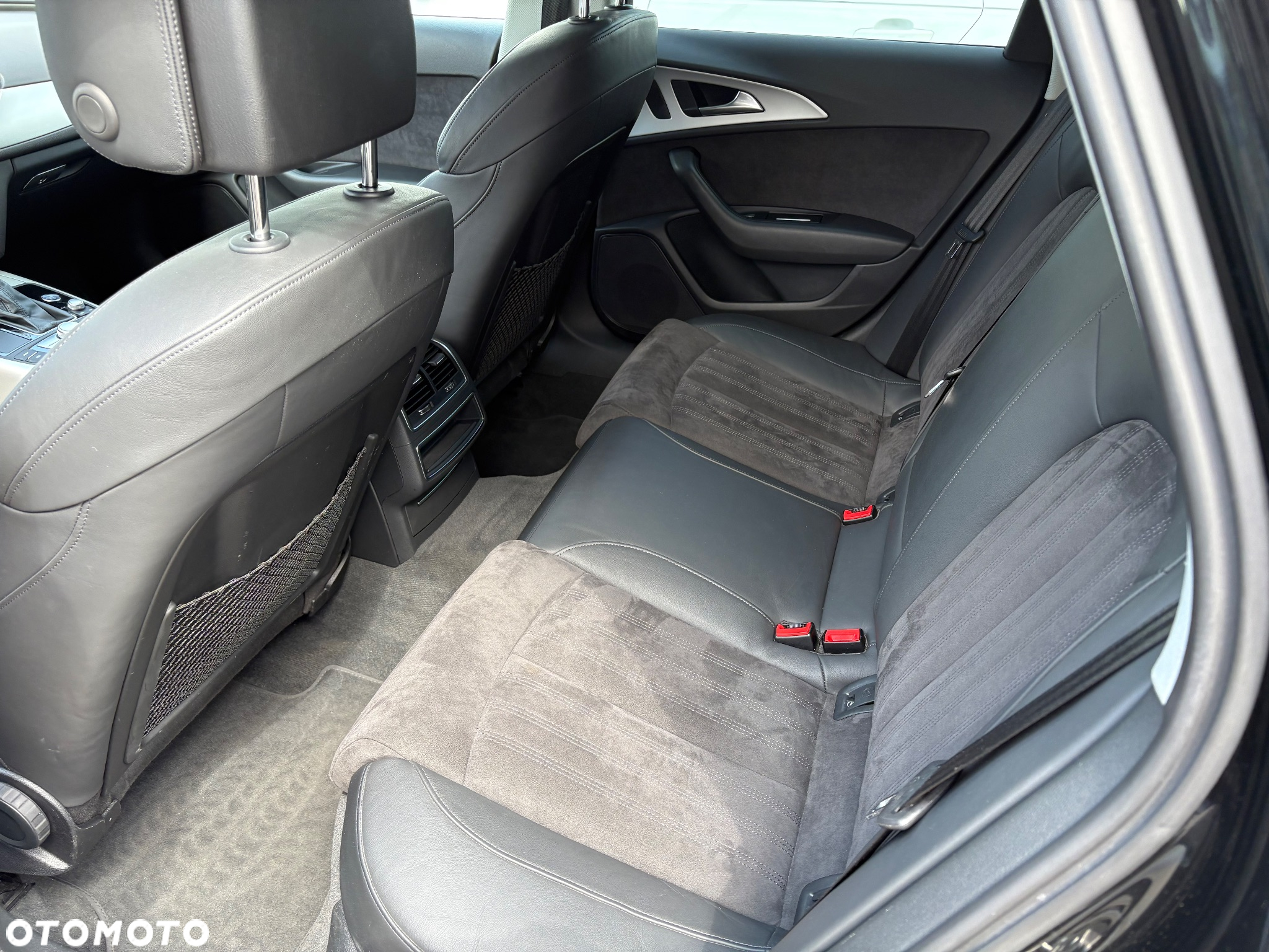 Audi A6 Avant 2.0 TDI Ultra S tronic - 26