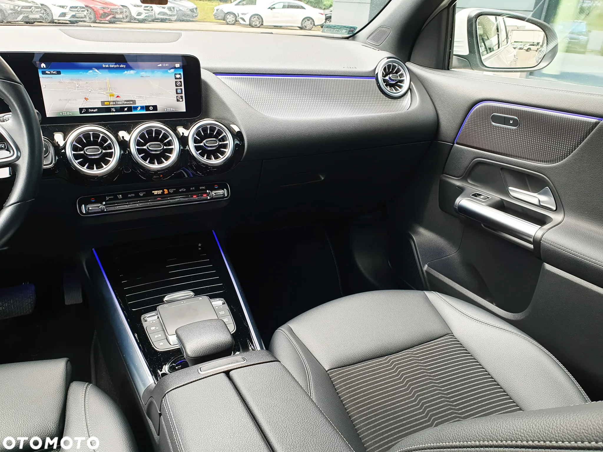 Mercedes-Benz GLA 200 Progressive - 12