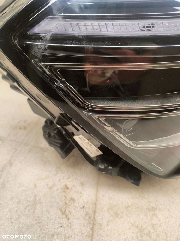 KIA Sportage V FULL LED Przód strona prawa 92102R2100 - 2