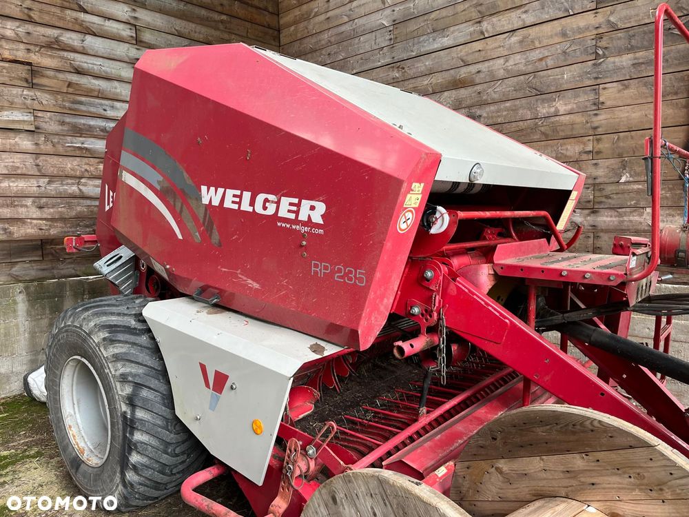 Welger RP-235 Prasa Belujaca