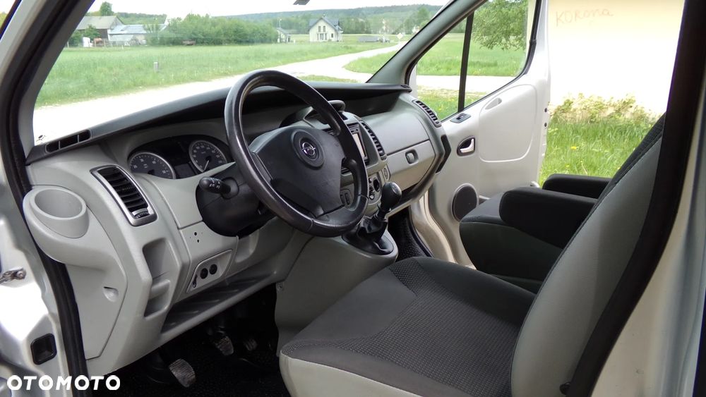 Opel VIVARO 2.5 150KM * LONG * BRYGADÓWKA ! NISKI PRZEBIEG ! - 23