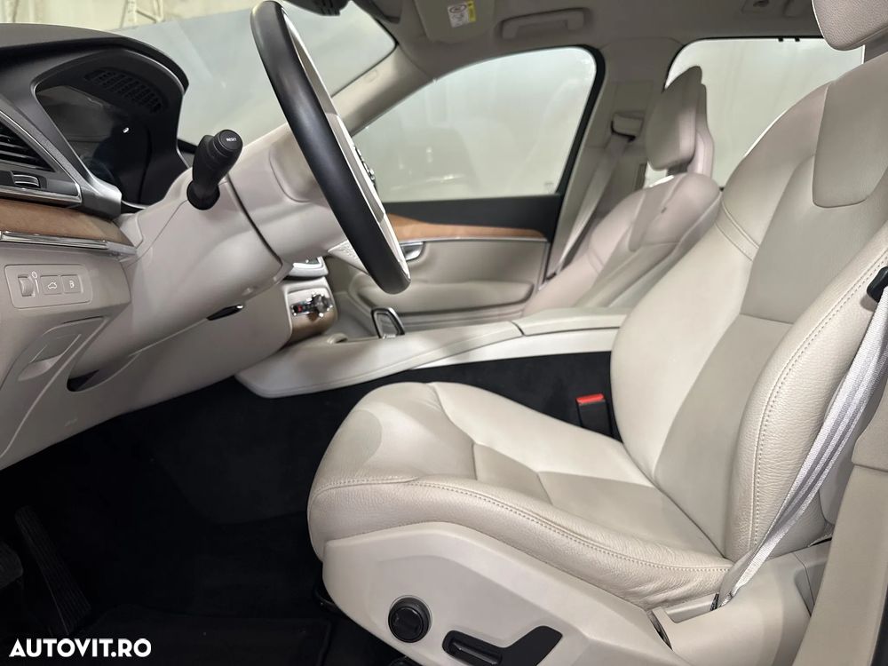 Volvo XC 90 Recharge T8 eAWD R-Design - 22