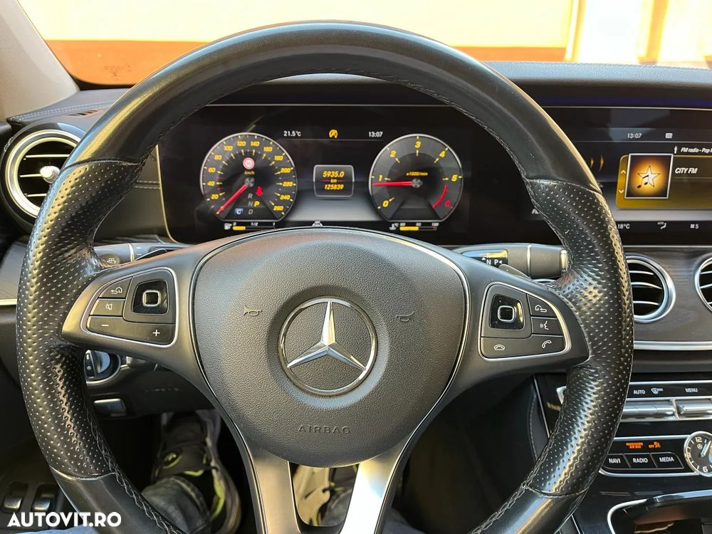 Mercedes-Benz E 220 d T-Modell 4MATIC Aut - 8