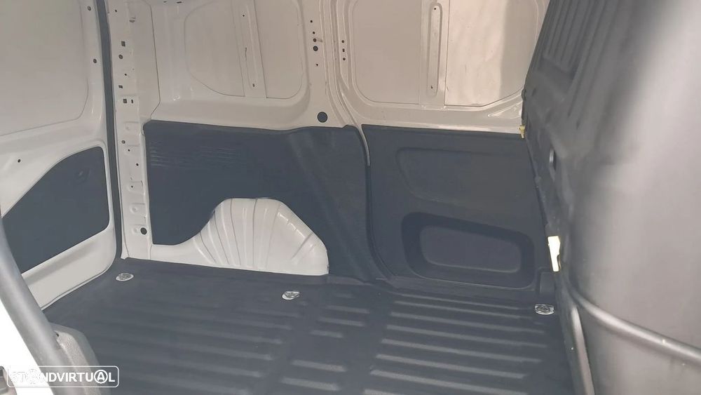 Peugeot Partner 1.5 BlueHDi Premium Standard - 27