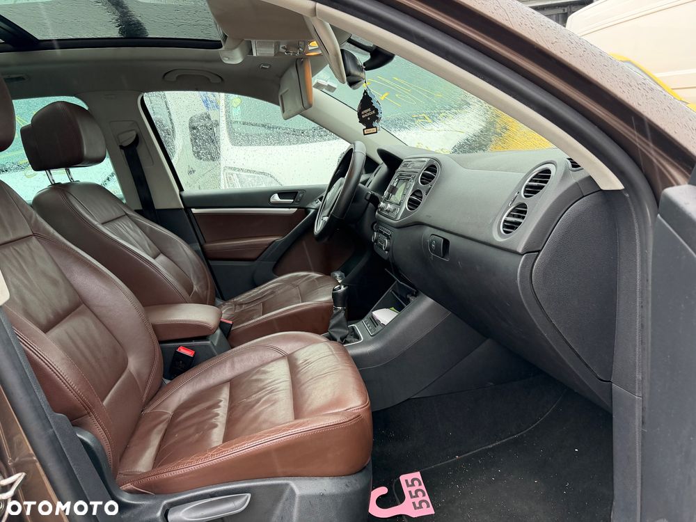 Volkswagen Tiguan 2.0 TDI DPF BlueMotion Technology Exclusive - 2