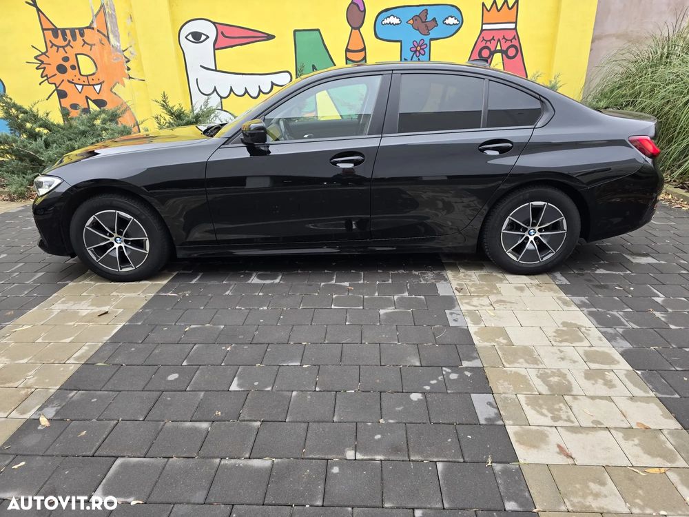 BMW Seria 3 320i AT - 14