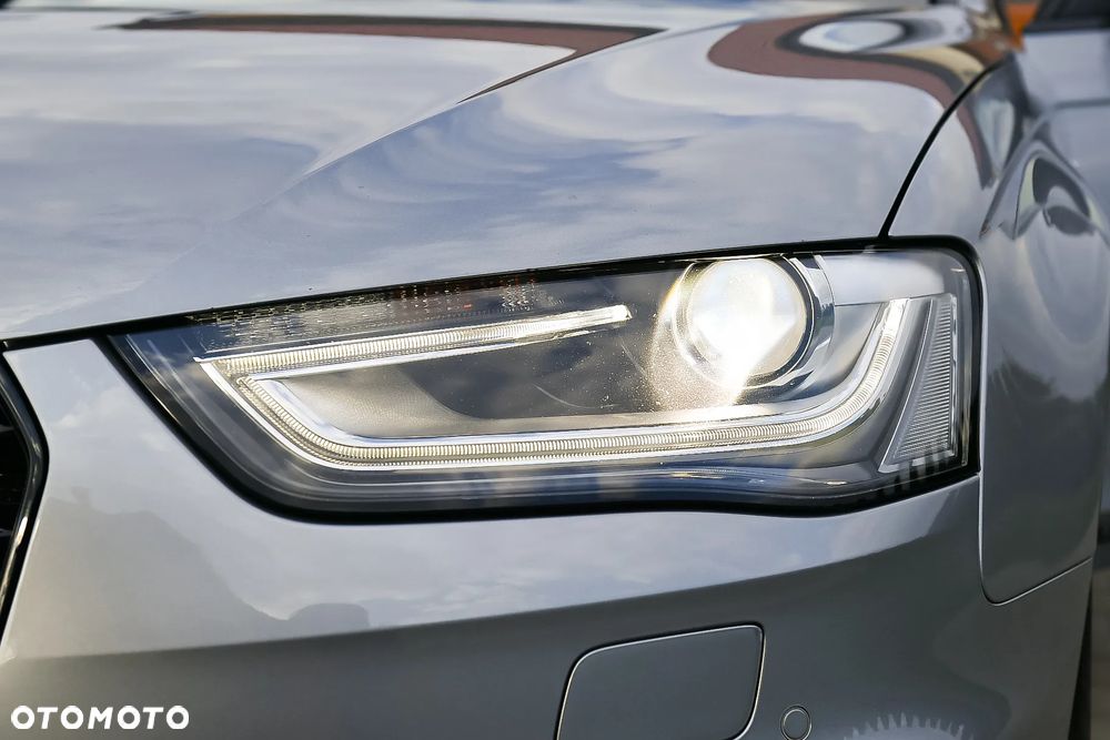 Audi A4 Avant 2.0 TDI quattro sport - 12