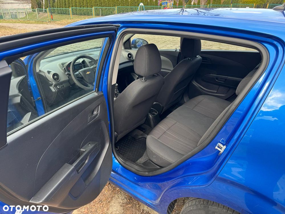 Chevrolet Aveo 1.4 16V LS Design+ - 8