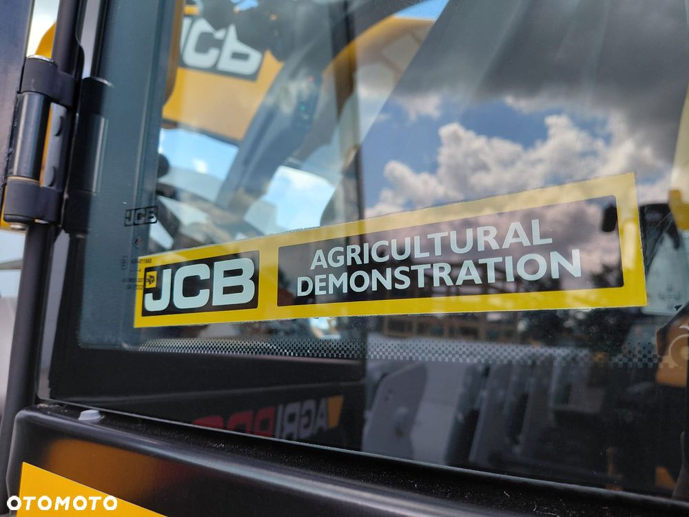 JCB 560-80 Agri Pro - 14